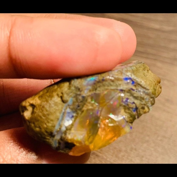 Raw Opal, Multi Fire Opal, Rough Stone, Uncut Raw Opal, White Opal Rough stone - Picture 8 of 9